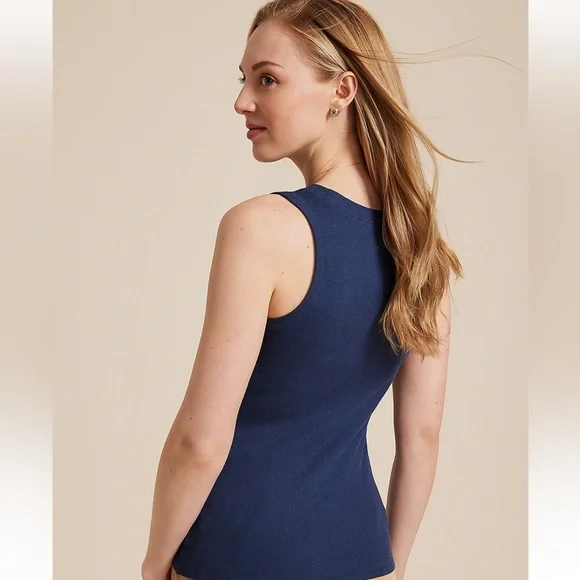 🌙 B140- Maurices 24/7 U Line Tank Top - Picture 2 of 3